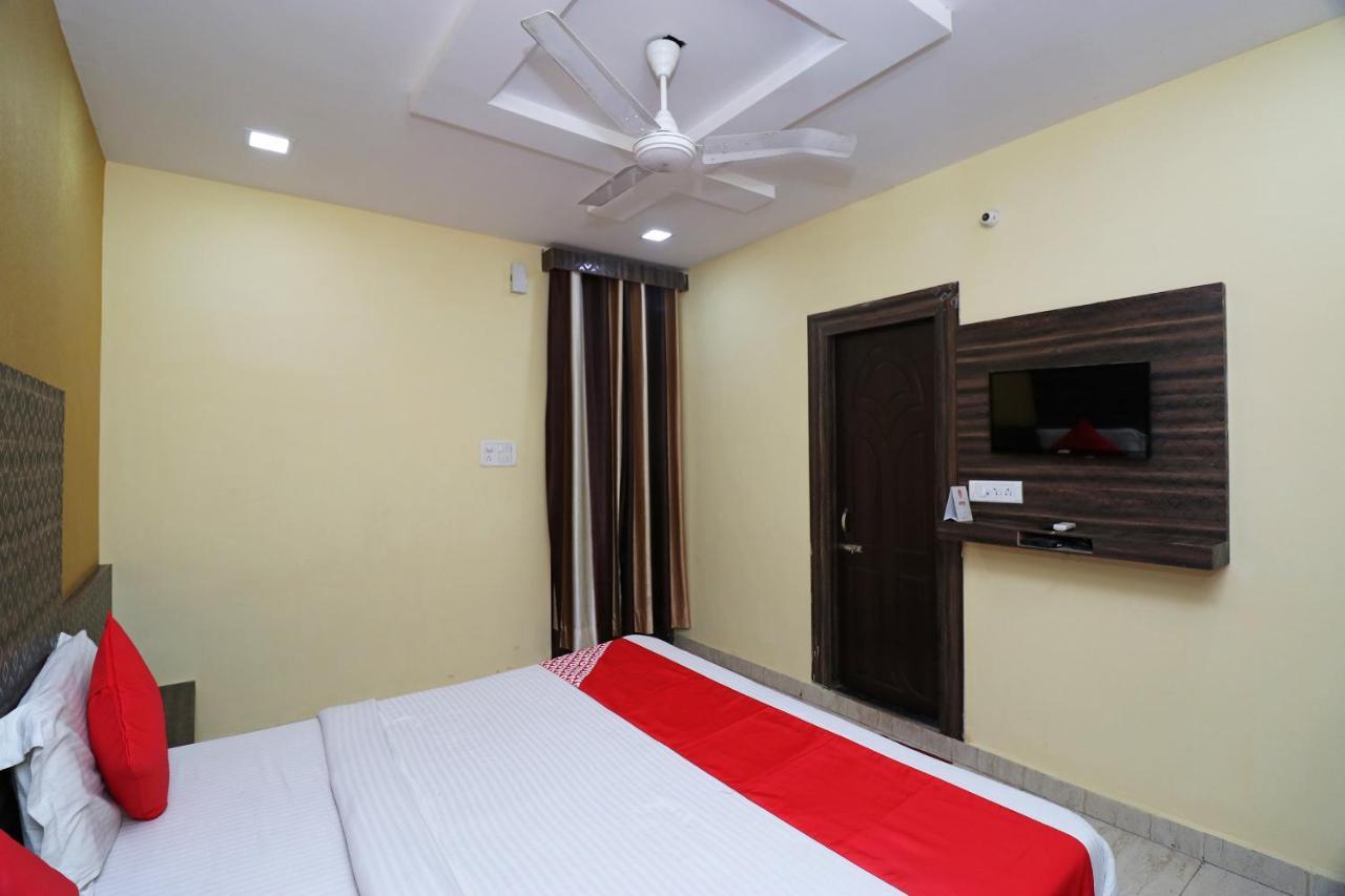 Oyo Flagship 8393 Park Avenue Hotel
