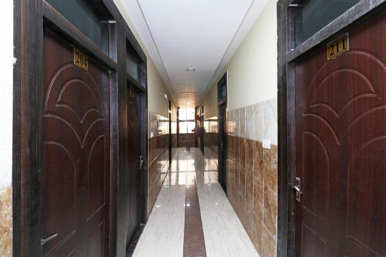 Oyo Flagship 8393 Park Avenue 3* Lucknow